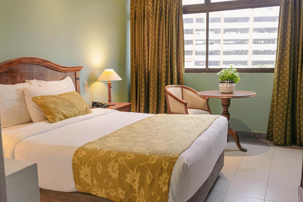 Hotel Faranda Express Puerta Del Sol Barranquilla, A Member Of Radisson Individuals Barranquilla  Exterior photo
