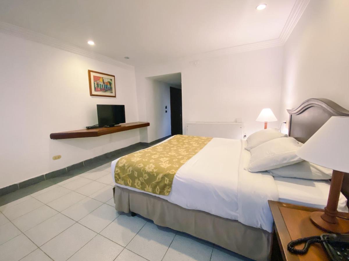 Hotel Faranda Express Puerta Del Sol Barranquilla, A Member Of Radisson Individuals Barranquilla  Exterior photo