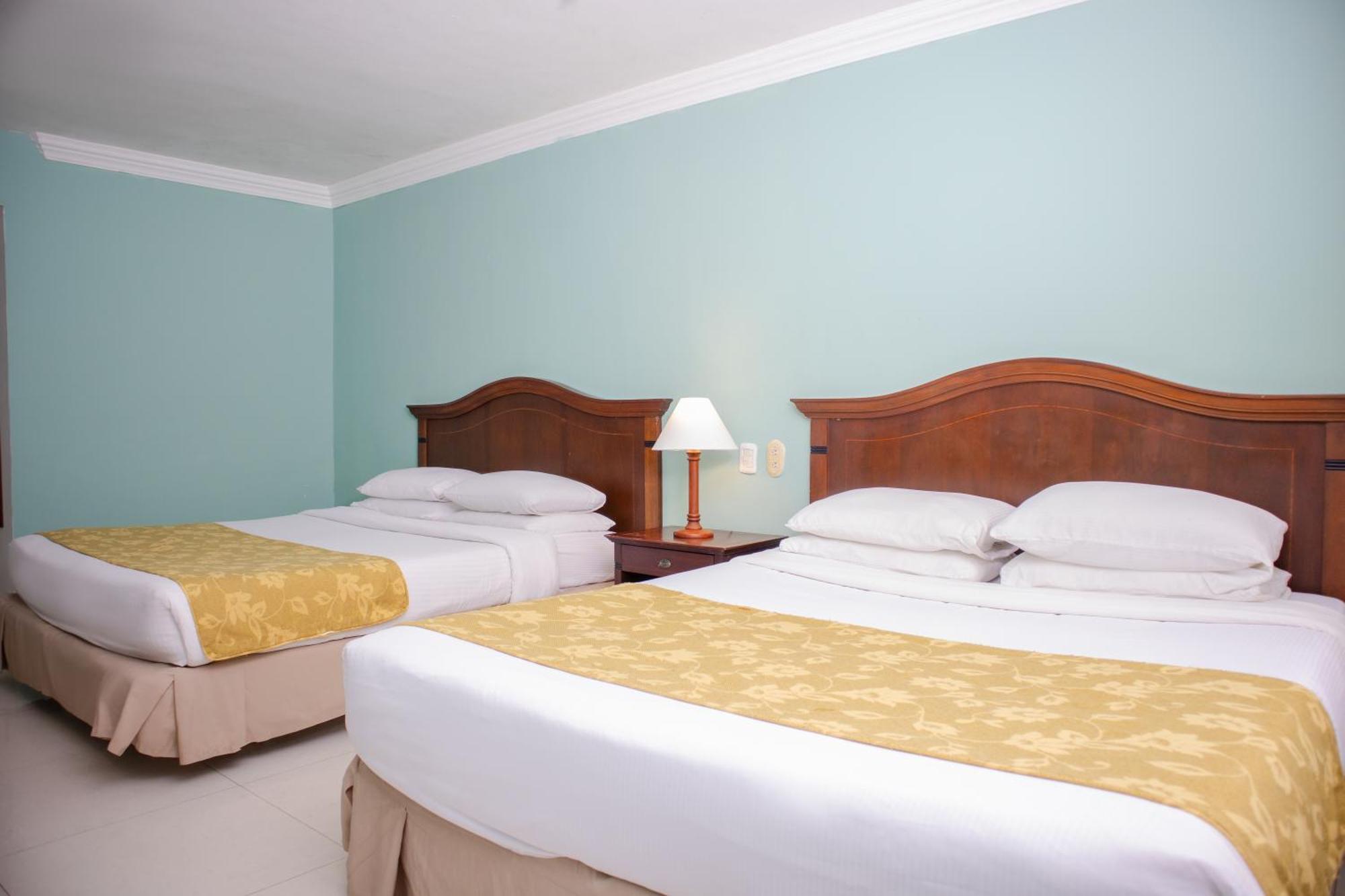 Hotel Faranda Express Puerta Del Sol Barranquilla, A Member Of Radisson Individuals Barranquilla  Exterior photo