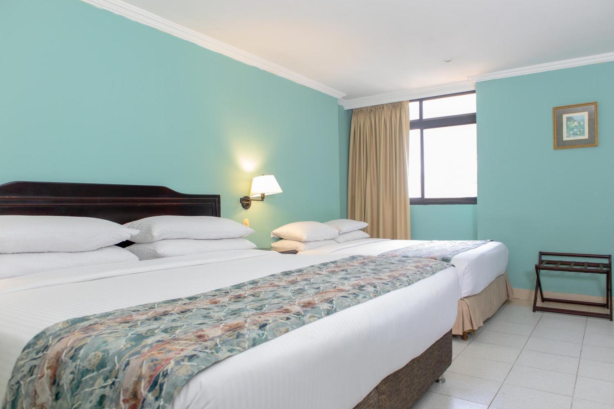 Hotel Faranda Express Puerta Del Sol Barranquilla, A Member Of Radisson Individuals Barranquilla  Exterior photo