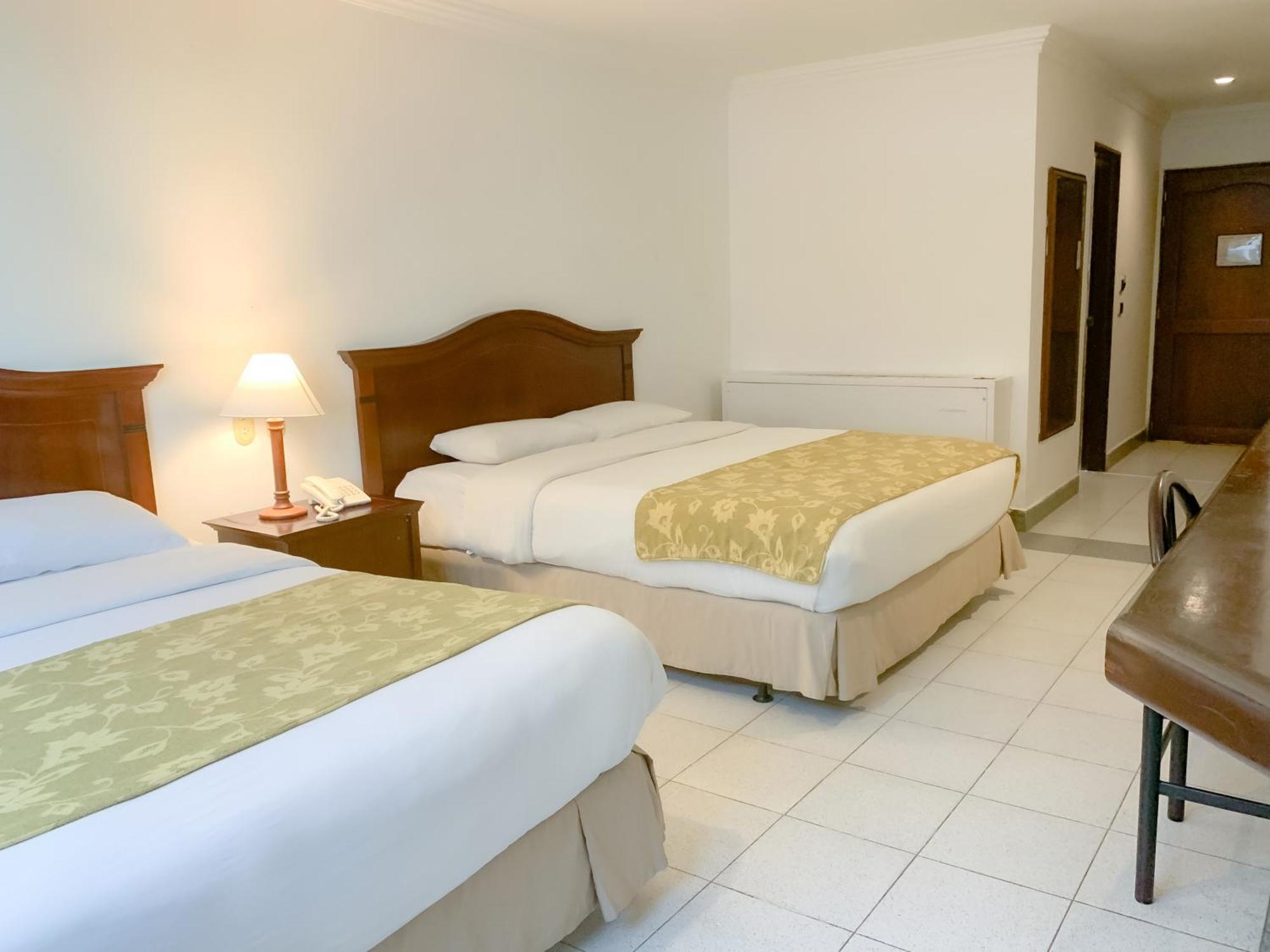 Hotel Faranda Express Puerta Del Sol Barranquilla, A Member Of Radisson Individuals Barranquilla  Exterior photo