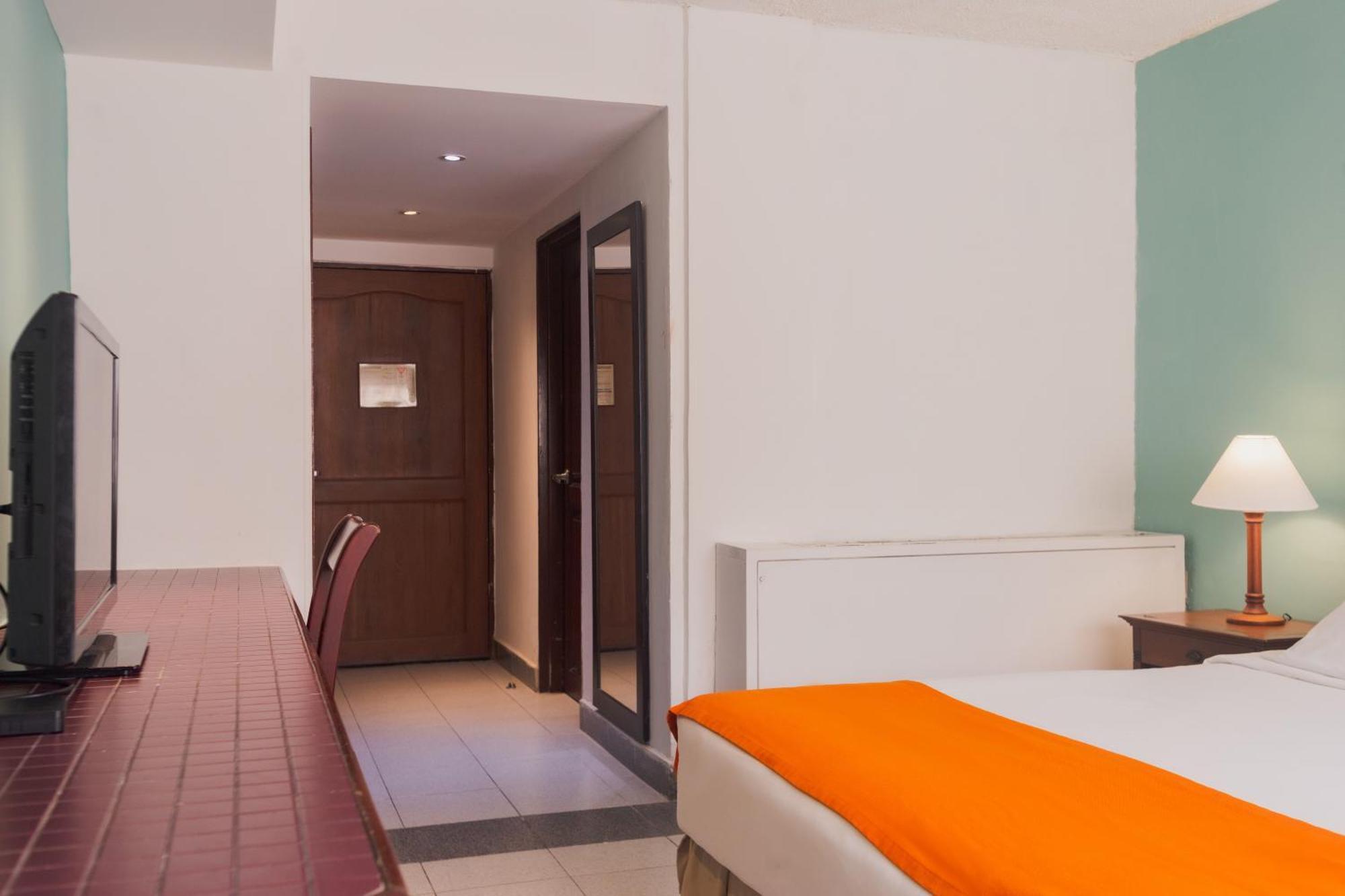Hotel Faranda Express Puerta Del Sol Barranquilla, A Member Of Radisson Individuals Barranquilla  Exterior photo