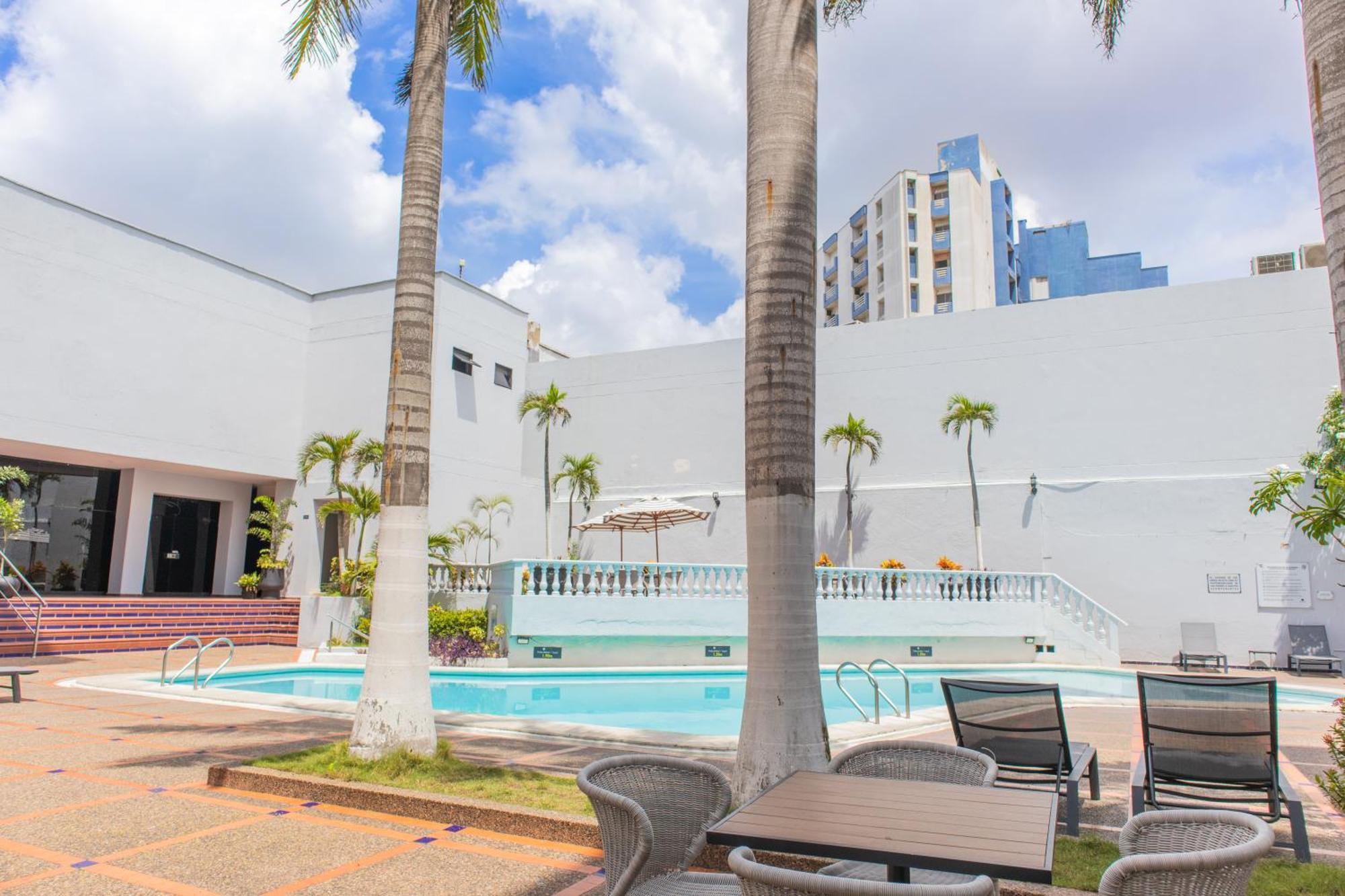 Hotel Faranda Express Puerta Del Sol Barranquilla, A Member Of Radisson Individuals Barranquilla  Exterior photo